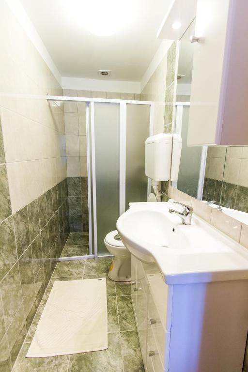 Apartments & Rooms Krk Крк Номер фото